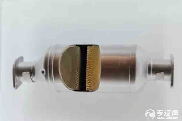 國六專用車上是不是都裝有顆粒捕捉器？